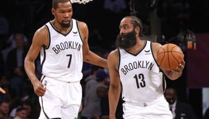  篮网官宣杜兰特续约两年，联手欧文冲击总冠军  