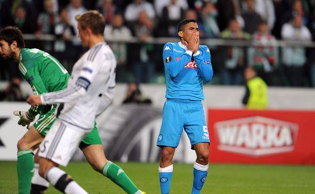  法兰克福主帅变阵成功，客场逆袭霍芬海姆  