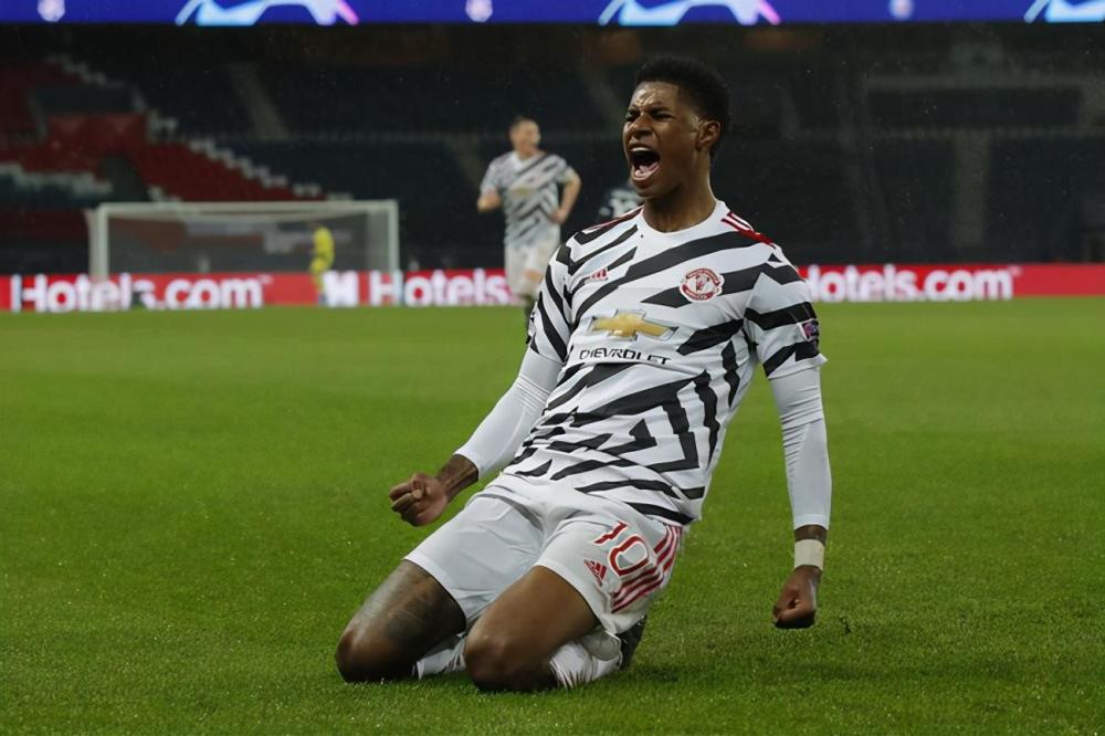  纽卡斯尔爆冷击败曼联，喜鹊战术完美执行  